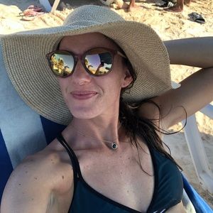 Meet your Posher, Lindsey